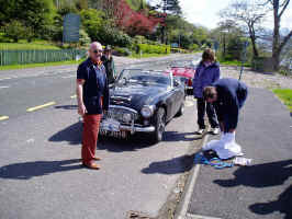 Preparing to tow Denis at Onich.)