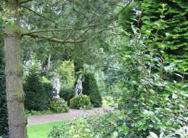 Renishaw Gardens